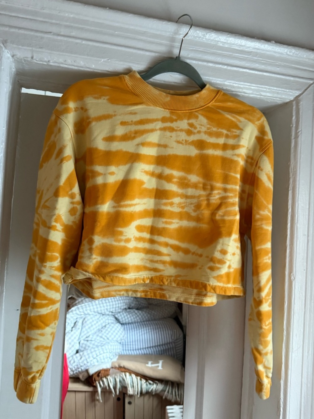Yellow Tie-Dye Cropped Sweatshirt - APPARIS